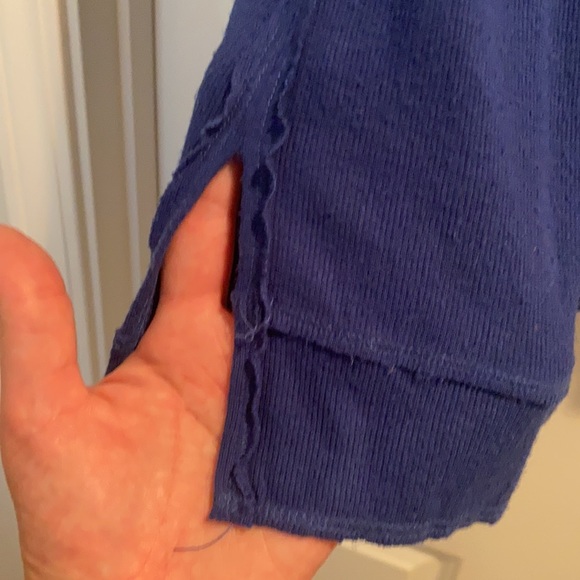 Bordeaux Blue Top - Picture 5 of 5